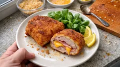 Cordon bleu wie im Restaurant: knusprige Panade, saftige Füllung – ganz einfach zu Hause