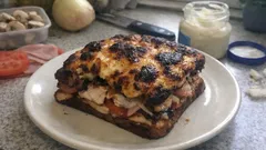 Überbackener Hähnchen-Toast: knusprig, saftig und schnell aus dem Ofen